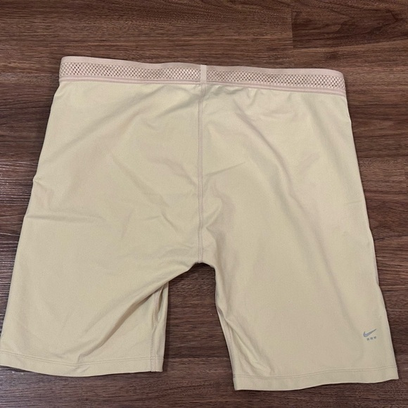 Nike x MMW 2-in-1 Matthew M. Williams Vanilla Cream Microfiber Shorts - Picture 4 of 11
